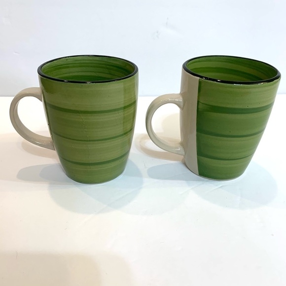 Gibson USA 2 Green Handpainted STONEWARE Mugs - Picture 1 of 5